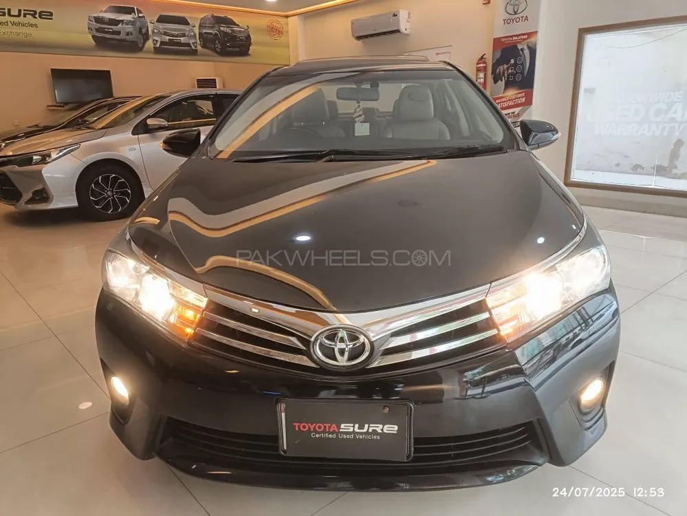 Toyota Corolla 2015 for Sale in Karachi Image-1