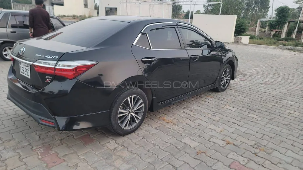 Toyota Corolla 2018 for Sale in Lahore Image-1