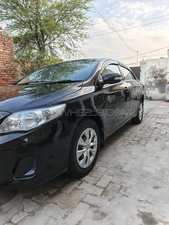 Toyota Corolla 2011 for Sale in Multan Image-1