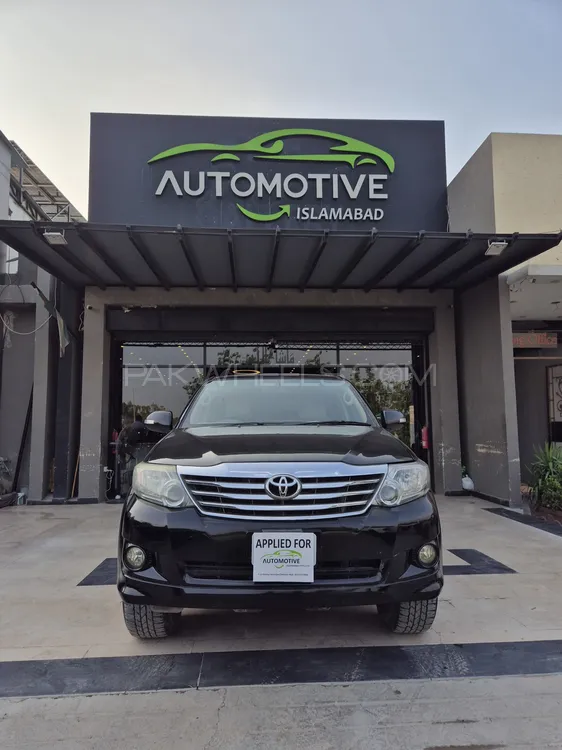 Toyota Fortuner 2015 for Sale in Islamabad Image-1