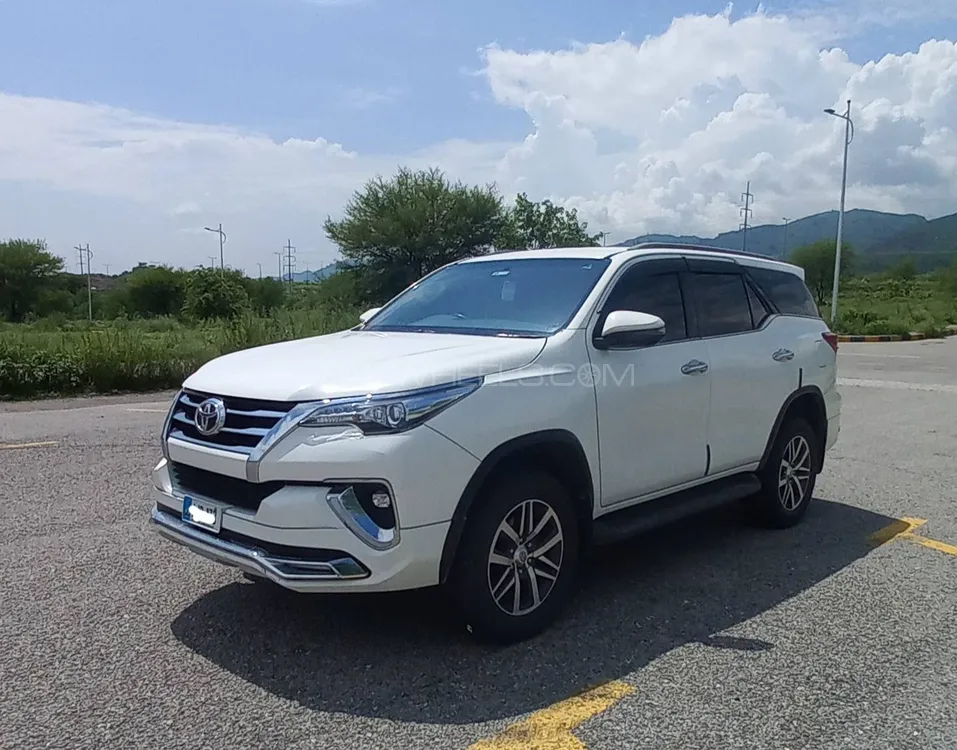 Toyota Fortuner 2018 for Sale in Islamabad Image-1