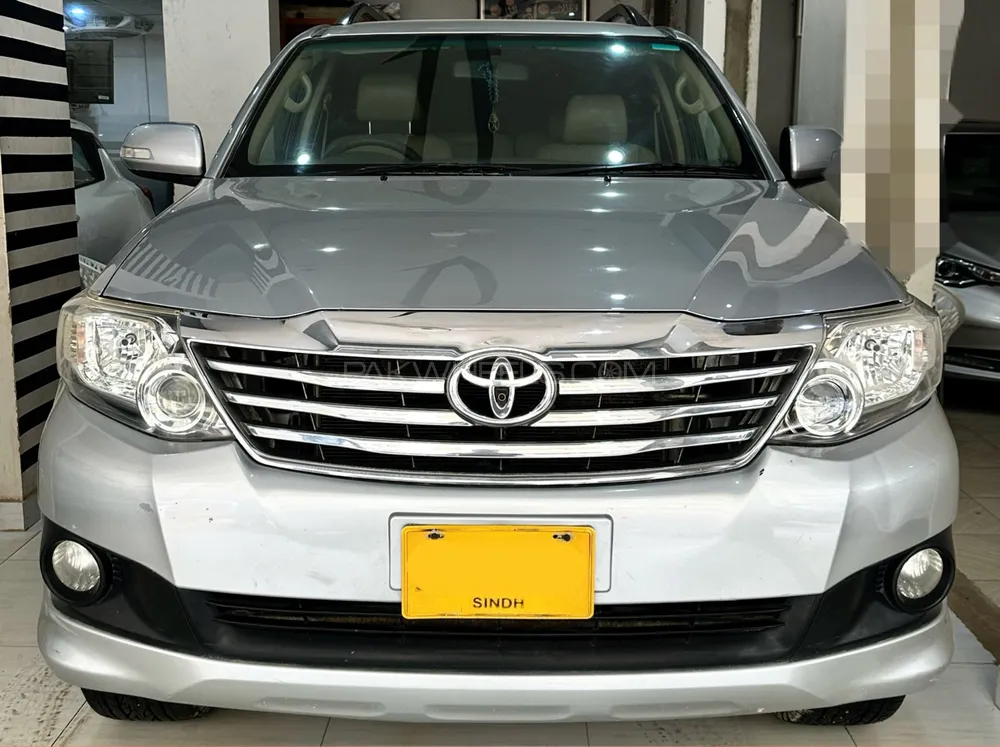 Toyota Fortuner 2013 for Sale in Karachi Image-1