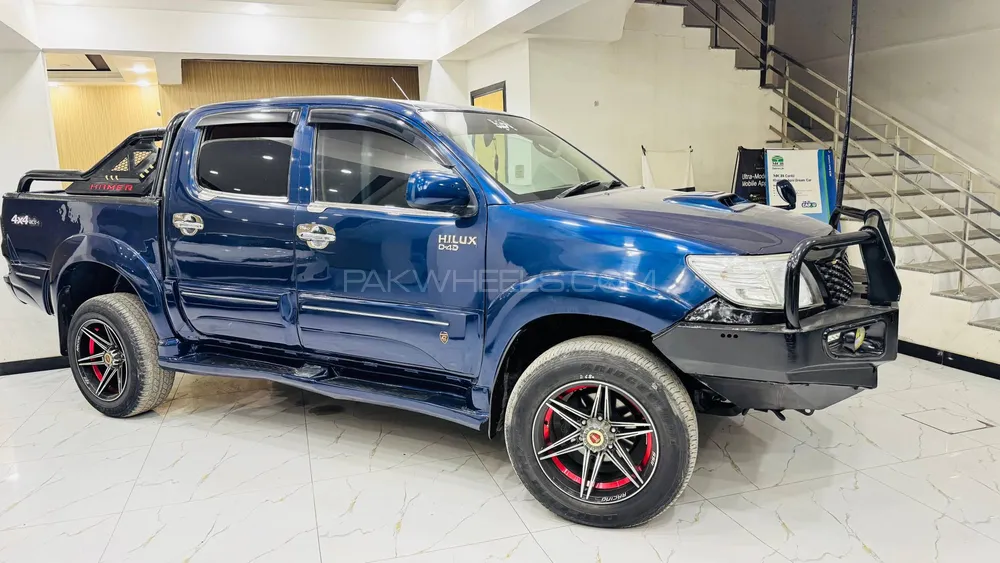 Toyota Hilux 2008 for Sale in Hyderabad Image-1