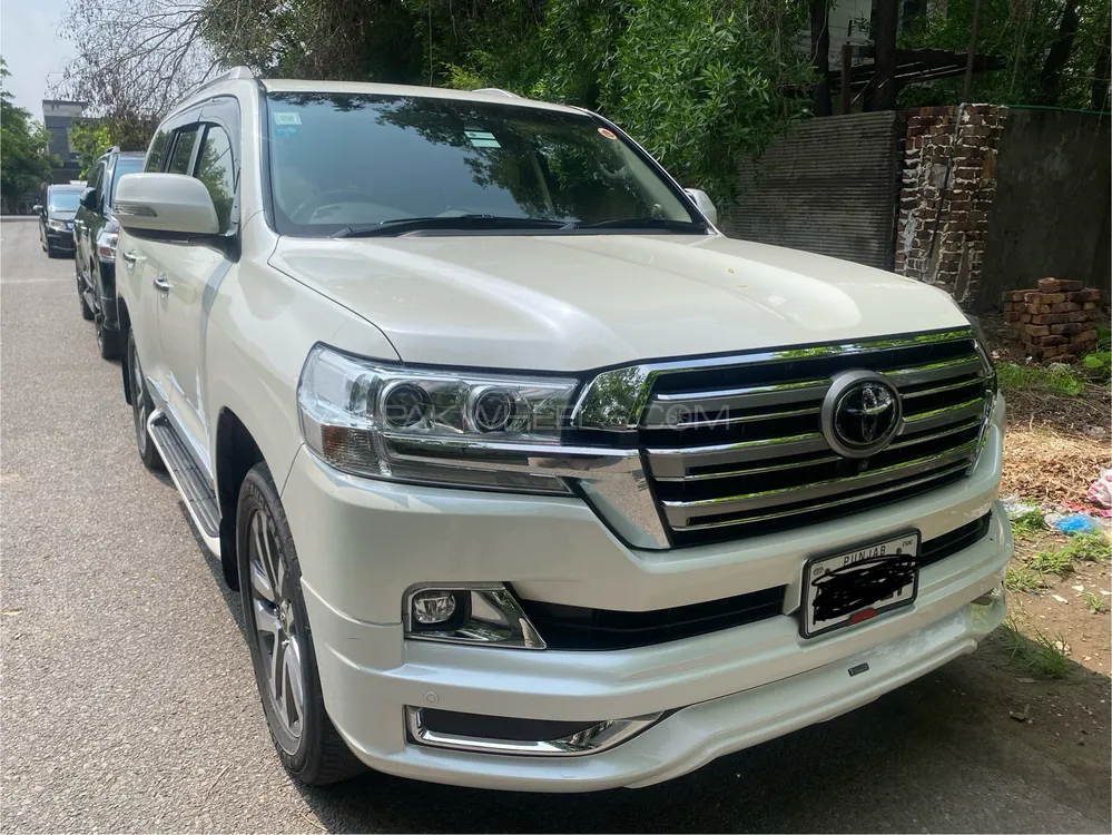 Toyota Land Cruiser 2017 for Sale in Lahore Image-1