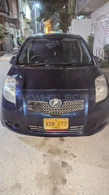 Toyota Vitz 2007 for Sale in Karachi Image-1