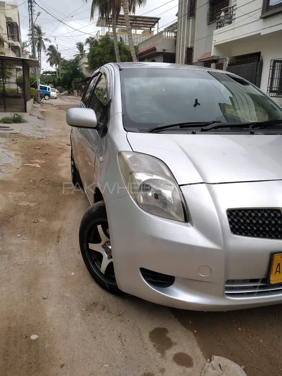 Toyota Vitz 2007 for Sale in Karachi Image-1