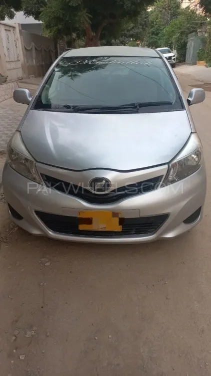 Toyota Vitz 2012 for Sale in Karachi Image-1