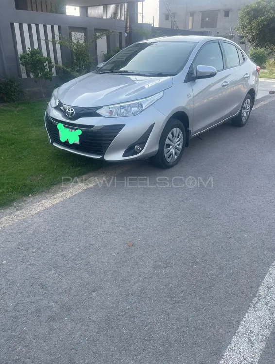 Toyota Yaris Sedan 2020 for Sale in Lahore Image-1