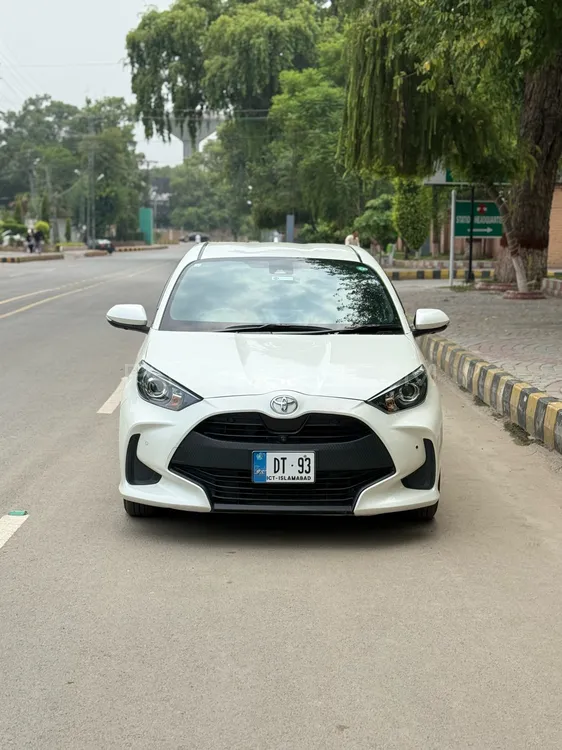 Toyota Yaris Hatchback 2021 for Sale in Peshawar Image-1