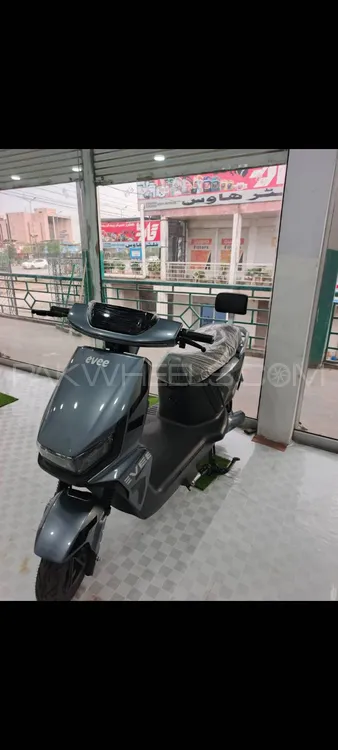 Evee Gen-Z 2025 for Sale Image-1