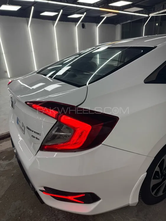 Honda Civic 2018 for Sale in Islamabad Image-1