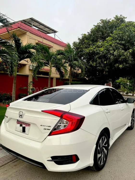 Honda Civic 2018 for Sale in Karachi Image-1
