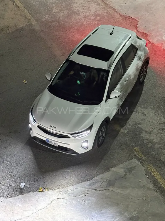 KIA Stonic 2024 for Sale in Peshawar Image-1