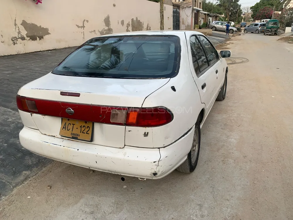 Nissan Sunny 2000 for Sale in Karachi Image-1