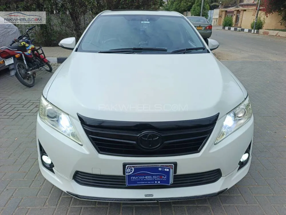 Toyota Camry 2012 for Sale in Karachi Image-1