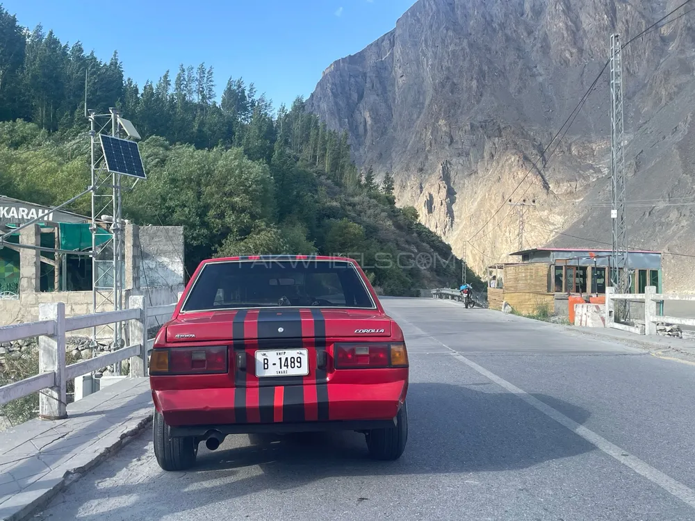 Toyota Corolla 1982 for Sale in Gilgit Image-1