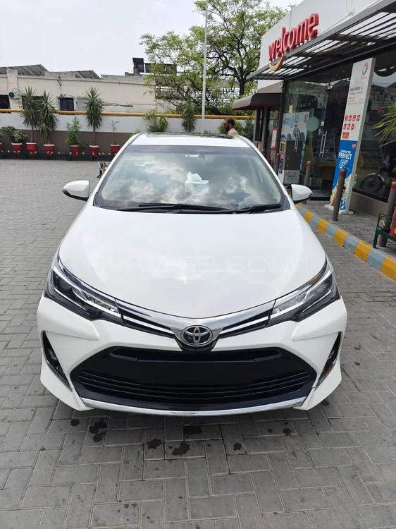 Toyota Corolla 2021 for Sale in Islamabad Image-1