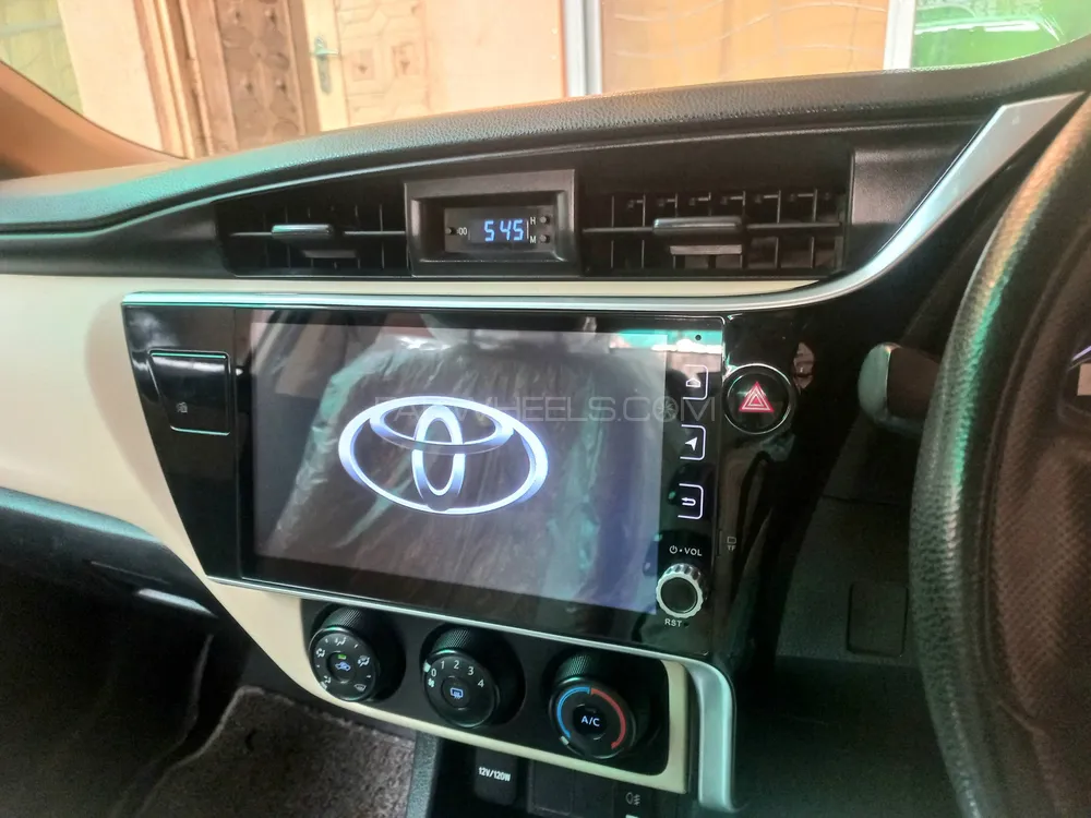Toyota Corolla 2018 for Sale in Vehari Image-1