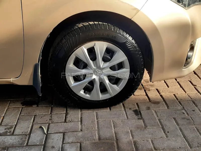 Toyota Corolla 2015 for Sale in Karachi Image-1