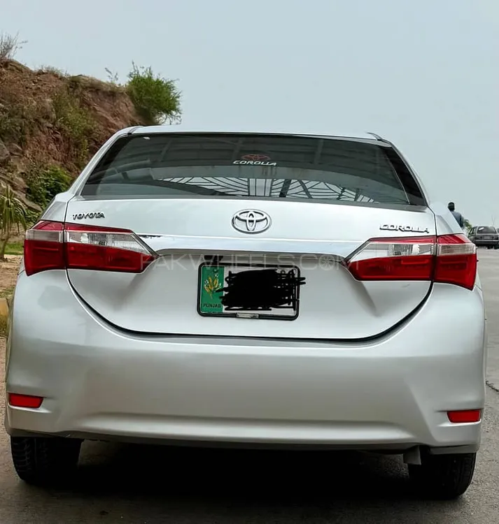 Toyota Corolla 2016 for Sale in Islamabad Image-1