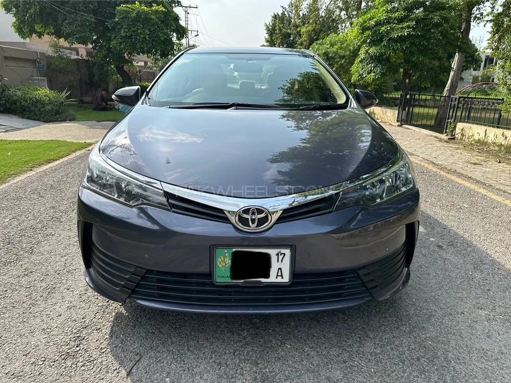 Toyota Corolla 2017 for Sale in Lahore Image-1