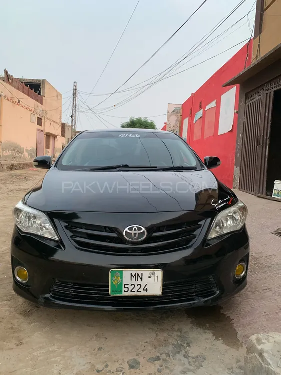 Toyota Corolla 2011 for Sale in Chichawatni Image-1