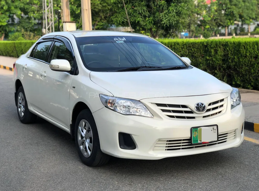 Toyota Corolla 2012 for Sale in Lahore Image-1
