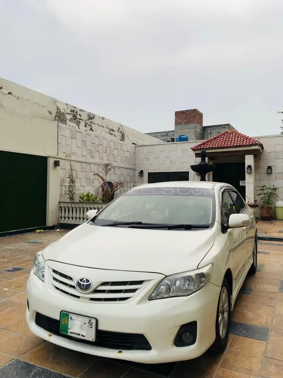 Toyota Corolla 2013 for Sale in Lahore Image-1