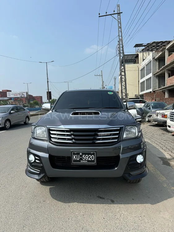 Toyota Hilux 2012 for Sale in Lahore Image-1
