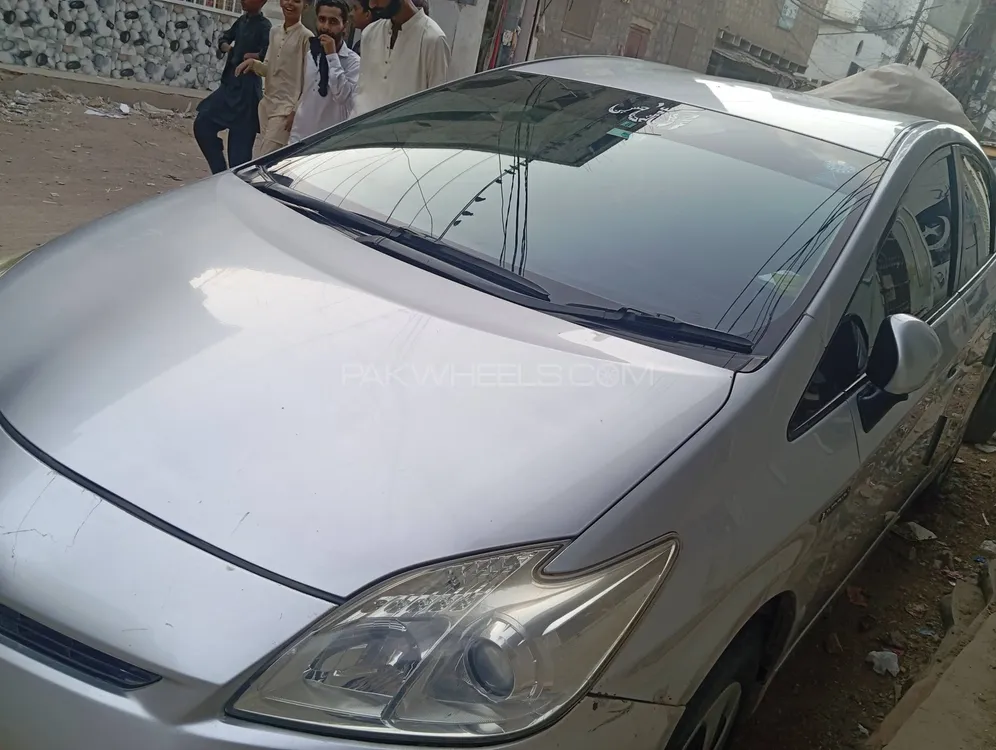 Toyota Prius 2012 for Sale in Karachi Image-1