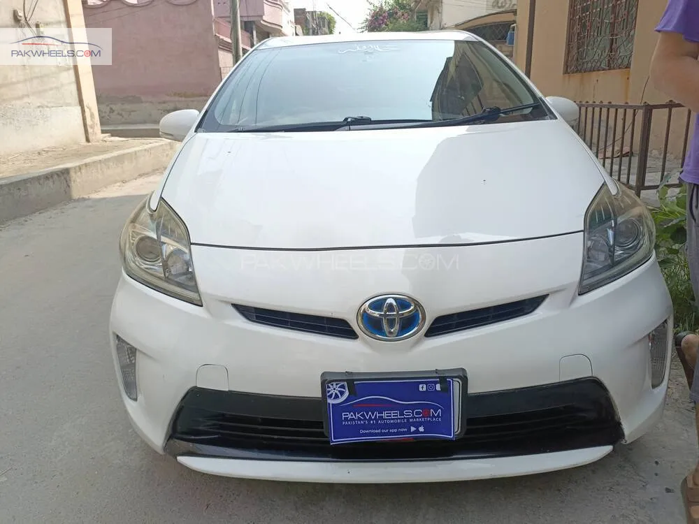Toyota Prius 2014 for Sale in Faisalabad Image-1