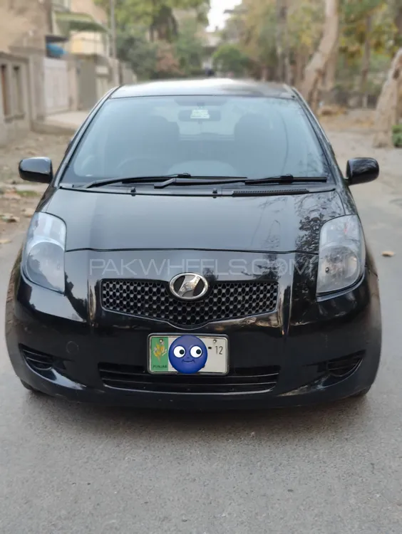 Toyota Vitz 2007 for Sale in Lahore Image-1