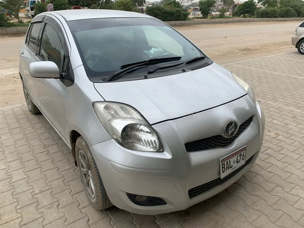 Toyota Vitz 2008 for Sale in Karachi Image-1