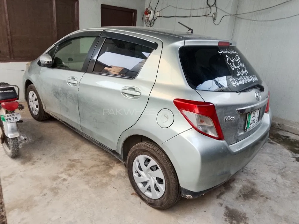 Toyota Vitz 2012 for Sale in Wah cantt Image-1