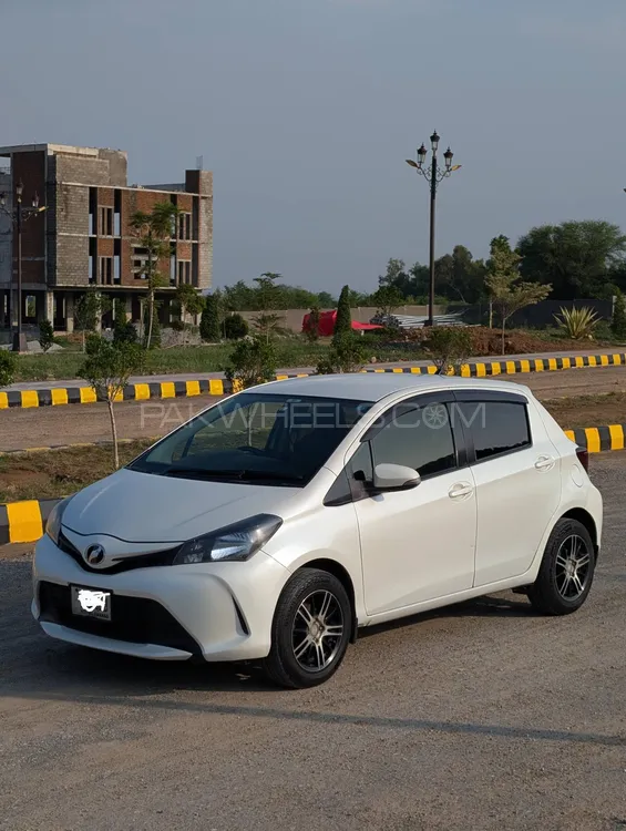 Toyota Vitz 2014 for Sale in Islamabad Image-1