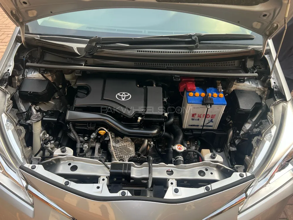 Toyota Vitz 2018 for Sale in Abbottabad Image-1