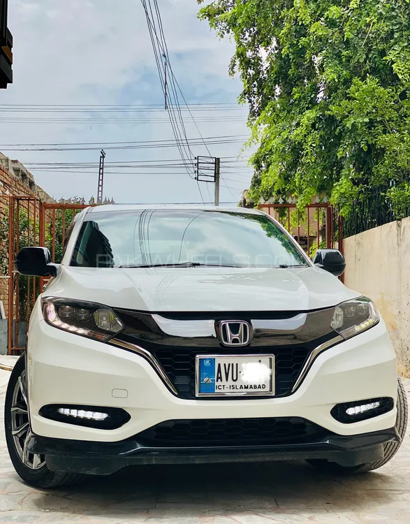 Honda Vezel 2016 for Sale in Peshawar Image-1