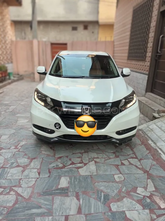 Honda Vezel 2014 for Sale in Peshawar Image-1