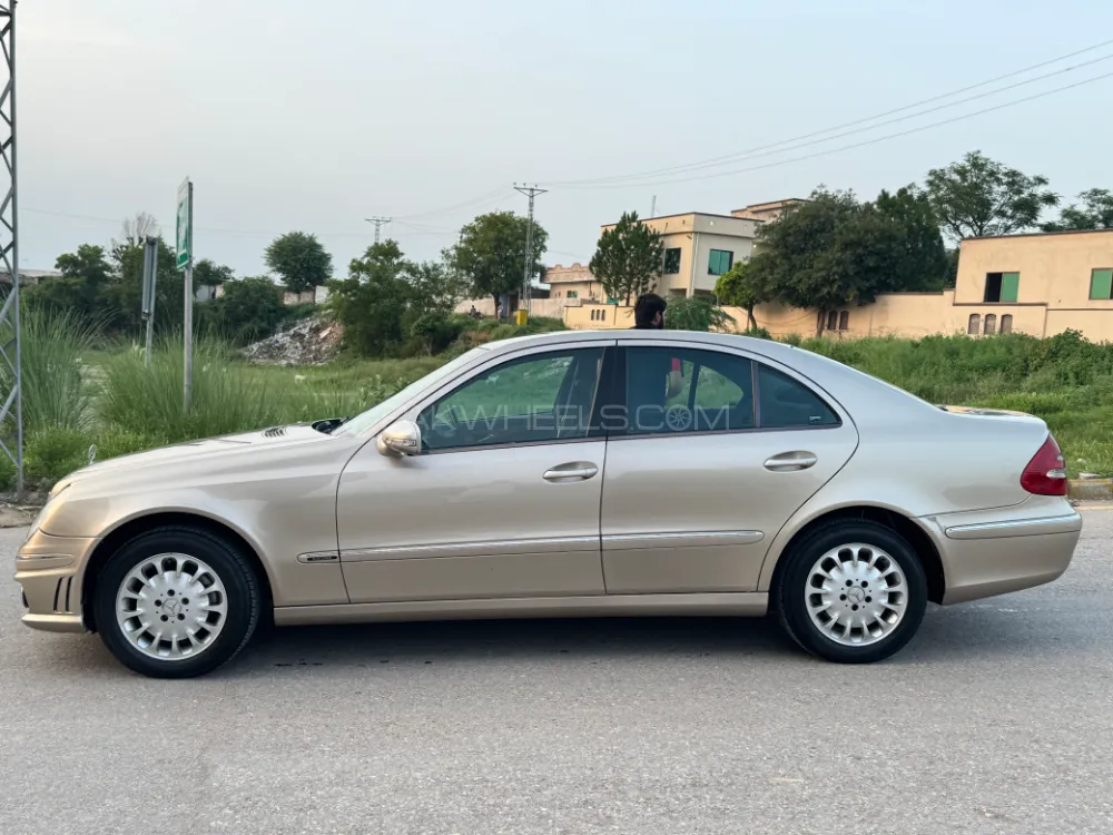 Mercedes Benz E Class 2004 for Sale in Rawalpindi Mercedes Benz E Class 2004 for Sale in Rawalpindi Image-5