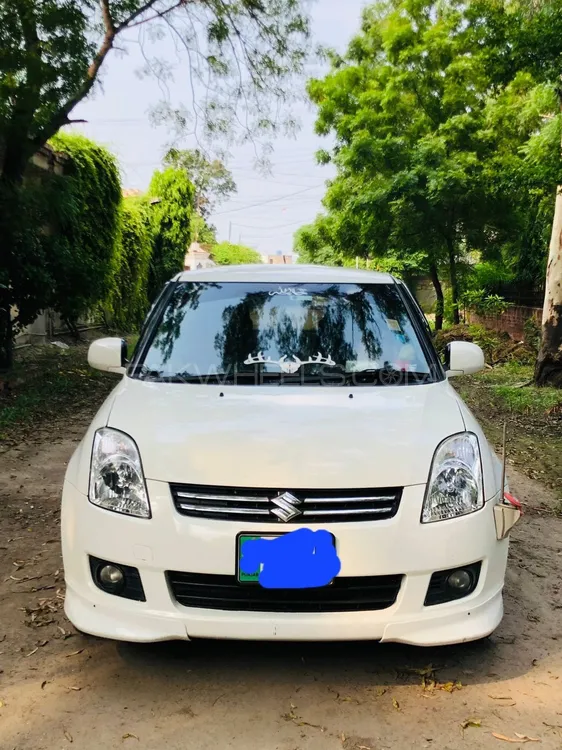 Suzuki Swift 2015 for Sale in Faisalabad Image-1