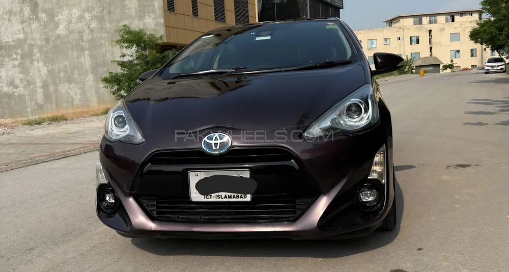 Toyota Aqua 2015 for Sale in Islamabad Image-1