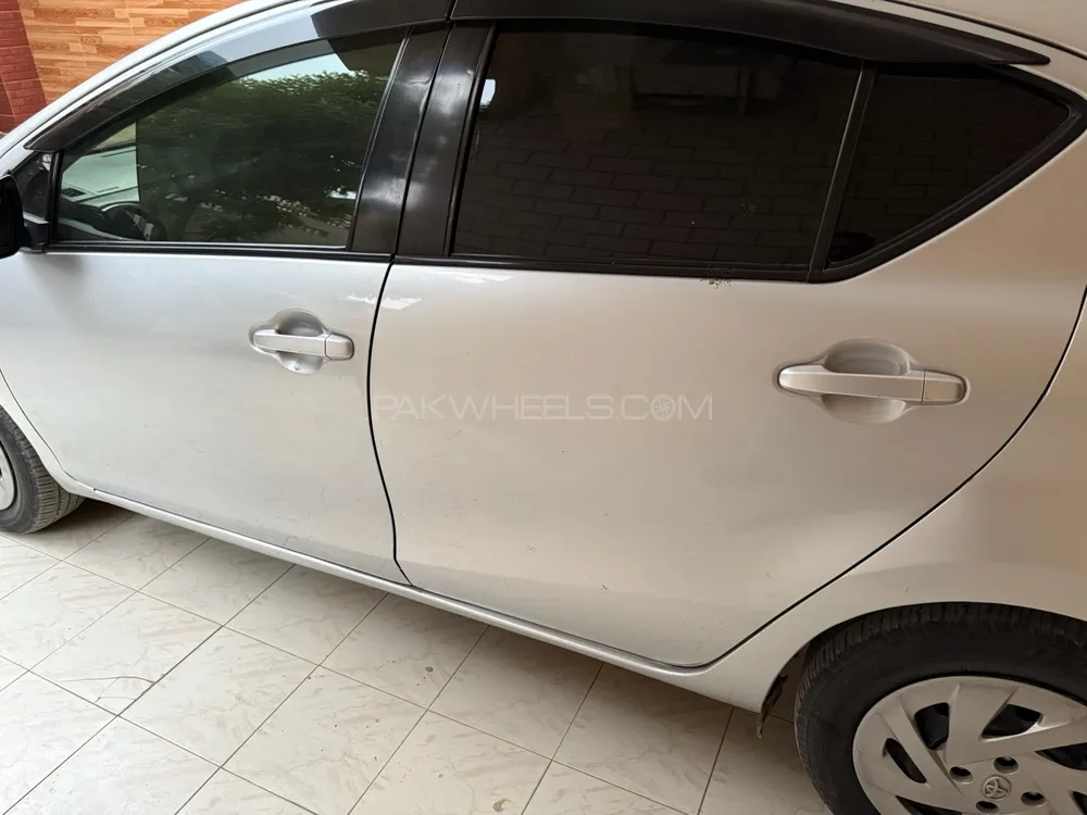 Toyota Aqua 2016 for Sale in Karachi Image-1