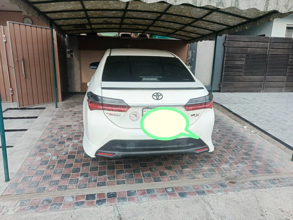 Toyota Corolla 2016 for Sale in Lahore Image-1