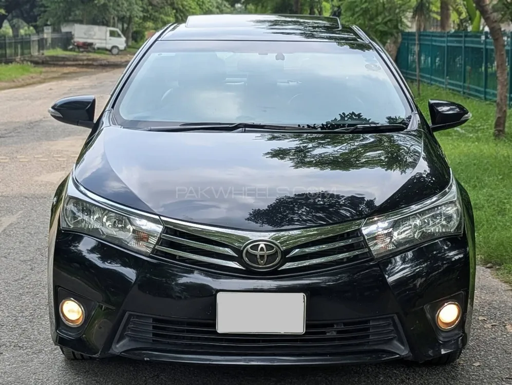 Toyota Corolla 2016 for Sale in Lahore Image-1