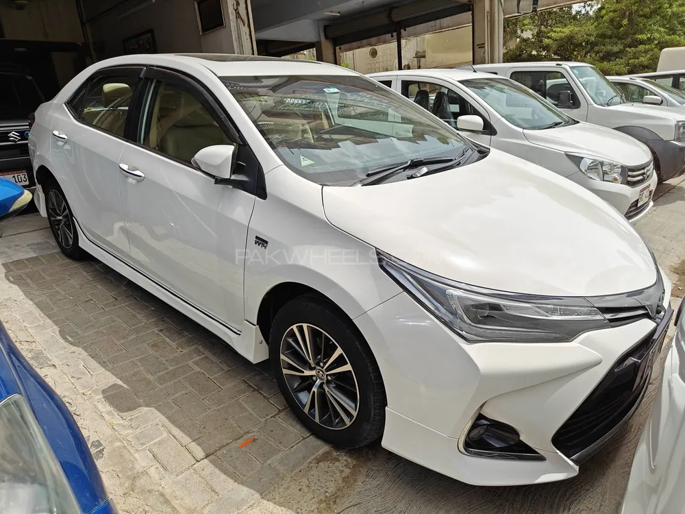 Toyota Corolla 2021 for Sale in Karachi Image-1