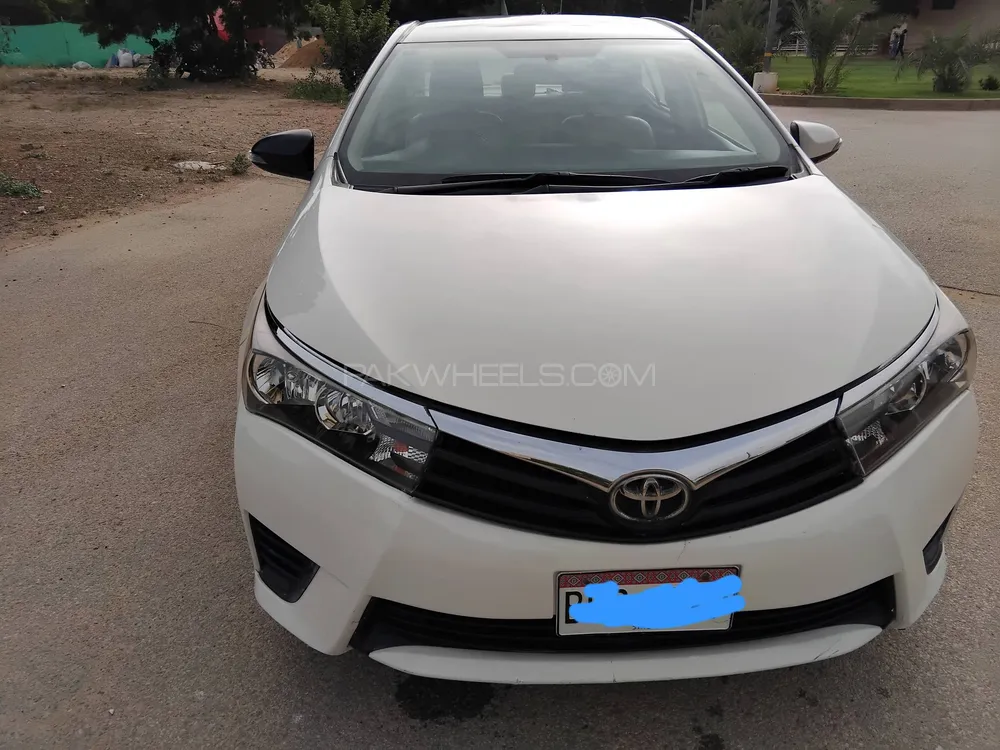 Toyota Corolla 2016 for Sale in Karachi Image-1