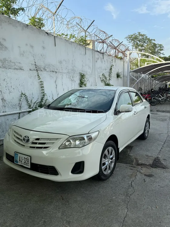 Toyota Corolla 2013 for Sale in Islamabad Image-1