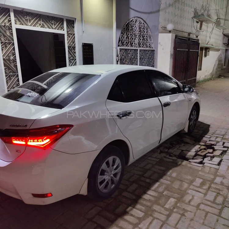Toyota Corolla 2017 for Sale in Rahim Yar Khan Image-1