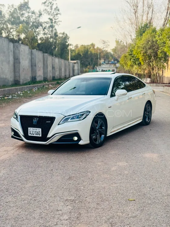 Toyota Crown 2019 for Sale in Islamabad Image-1