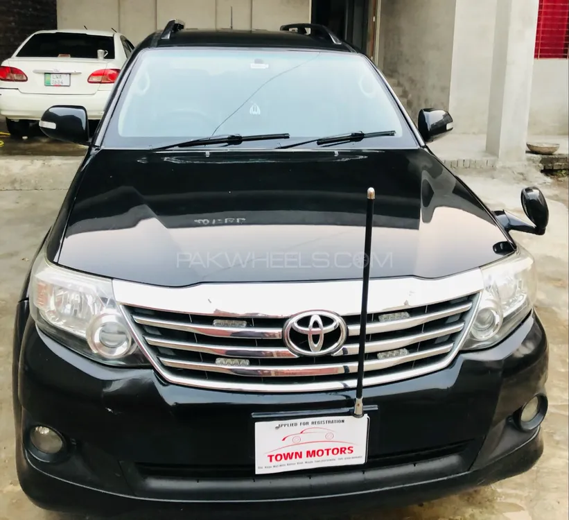 Toyota Fortuner 2015 for Sale in Gujranwala Image-1